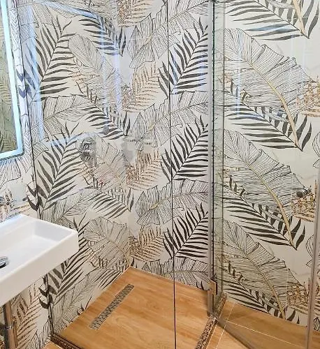 아파트 2v1 - Center 3 티라나