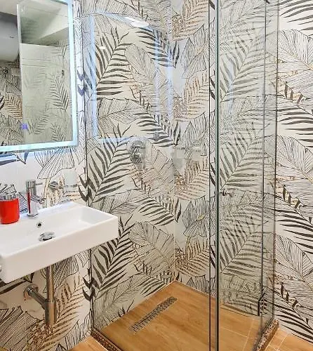 2v1 - Center 3 Lägenhet *